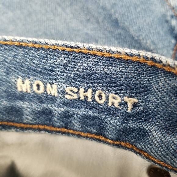 American Eagle Outfitters   Blue Denim Jeans Mom Shorts Cuffed Size 2 - Picture 3 of 4